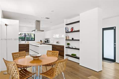 2602 San Domingo Street, Coral Gables FL - photo 8 of 18