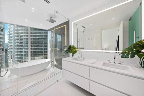 300 Biscayne Blvd Way 3407, Miami FL - photo 19 of 34