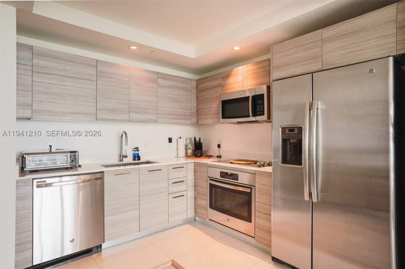 1 bedroom Condominium at 121 NE 34th St 2711, 3401 Midtown Condo, Miami — photo 3