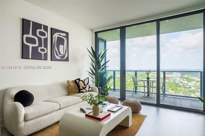 1 bedroom Condominium at 121 NE 34th St 2711, 3401 Midtown Condo, Miami — photo 5