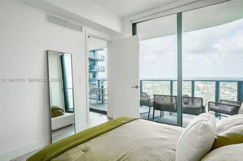121 NE 34th St 2711, Miami FL - photo 9 of 42