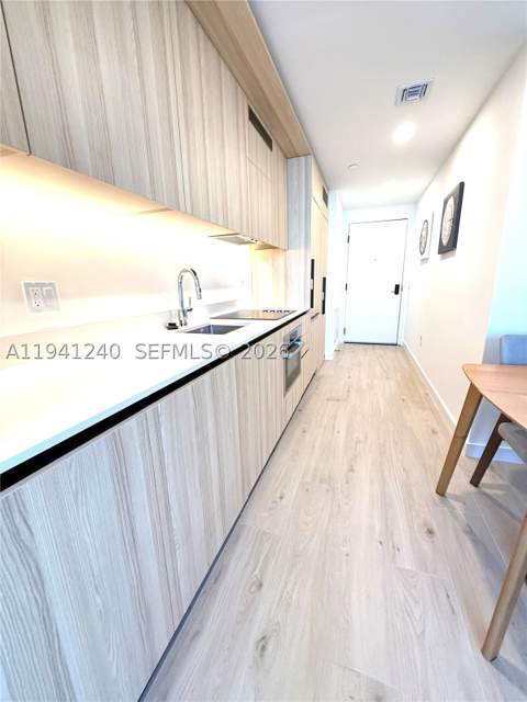 225 N Miami Ave 3505, Miami FL - photo 18 of 33