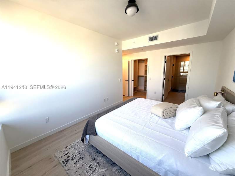 2 bedroom Condominium at 225 N Miami Ave 3505, District, Miami — photo 5