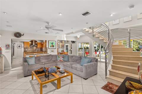 5343 Orduna Dr, Coral Gables FL - photo 14 of 70