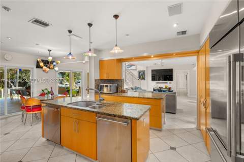 5343 Orduna Dr, Coral Gables FL - photo 20 of 70