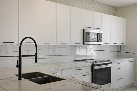 4250 NW 83rd Ave, Doral FL - photo 19 of 78