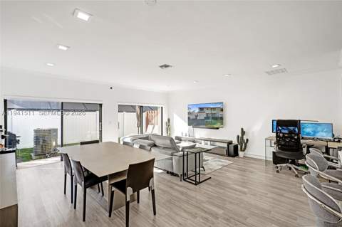 21150 Jib Ct J12, Aventura FL - photo 21 of 55