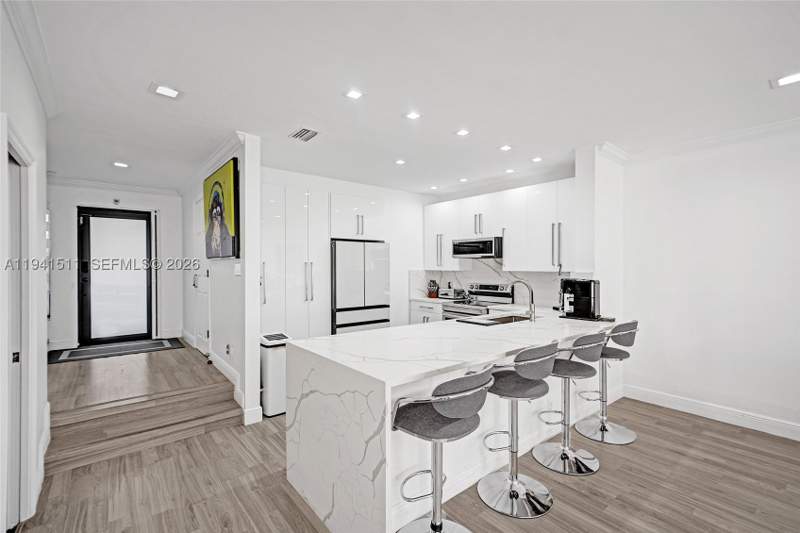 2 bedroom Townhouse at 21150 Jib Ct J12, La Mirage Of Harbor Vilg, Aventura — photo 5
