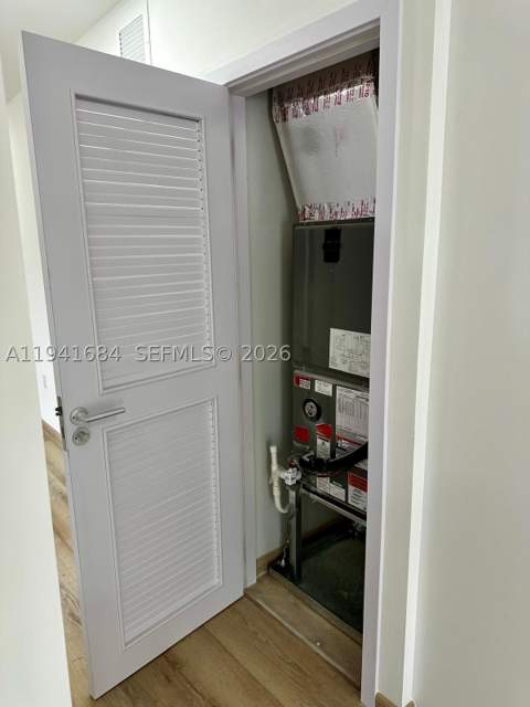 722 NW 6 Ct, Florida City FL - photo 10 of 64