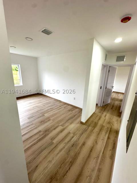 722 NW 6 Ct, Florida City FL - photo 21 of 64