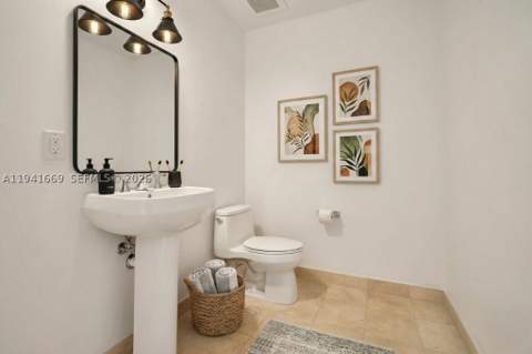 1050 Brickell Ave 2418, Miami FL - photo 6 of 29