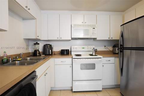 1250 S Miami Ave 3003, Miami FL - photo 11 of 28