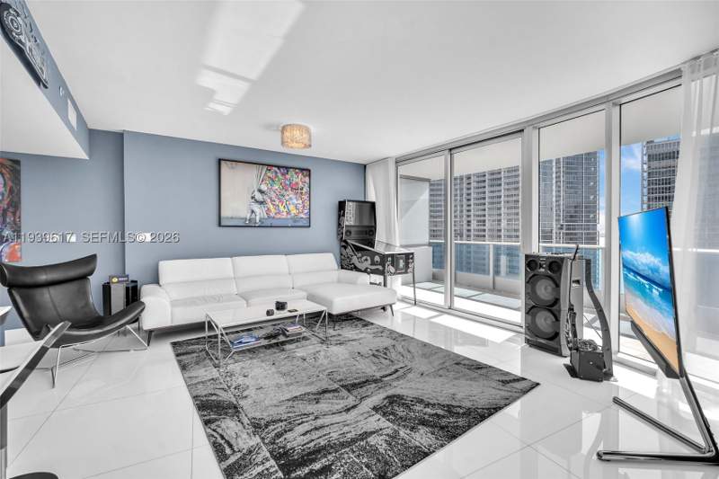 2 bedroom Condominium at 200 Biscayne Boulevard Way 4202, Epic West Condo, Miami — photo 3
