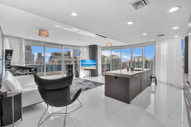 2 bedroom Condominium at 200 Biscayne Boulevard Way 4202, Epic West Condo, Miami — photo 4