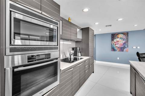 200 Biscayne Boulevard Way 4202, Miami FL - photo 6 of 31