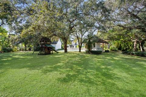 10001 SW 60th Ct, Pinecrest FL - photo 14 of 32