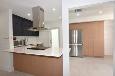 1084 NW 66th St, Miami FL - photo 15 of 34