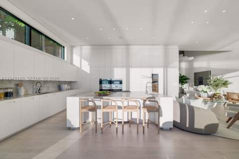 33 E Dilido Dr, Miami Beach FL - photo 10 of 51