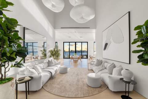 33 E Dilido Dr, Miami Beach FL - photo 13 of 51