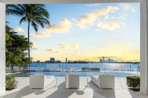33 E Dilido Dr, Miami Beach FL - photo 14 of 51