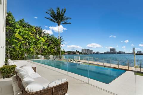 33 E Dilido Dr, Miami Beach FL - photo 16 of 51