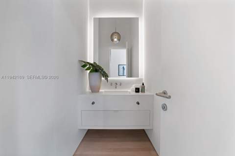 33 E Dilido Dr, Miami Beach FL - photo 20 of 51