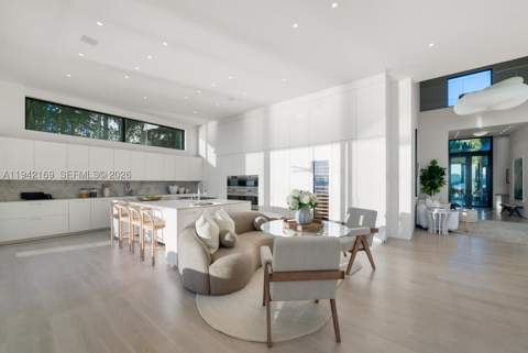33 E Dilido Dr, Miami Beach FL - photo 9 of 51