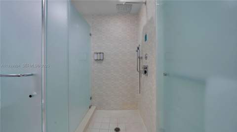 5300 NW 87th Ave 1510, Doral FL - photo 9 of 30