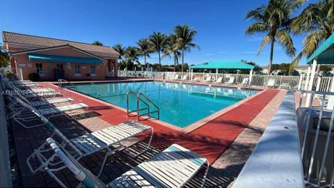 2811 SE 17th Ave 210, Homestead FL - photo 13 of 15