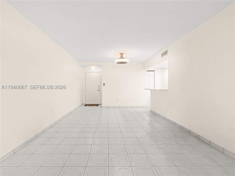 2 bedroom Condominium at 10249 NW 9th St Cir 107-8, West Fontaine Condo, Miami — photo 3