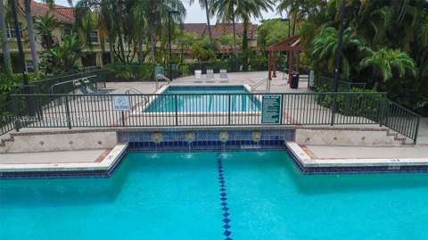 18328 NW 68th Ave P, Hialeah FL - photo 19 of 26