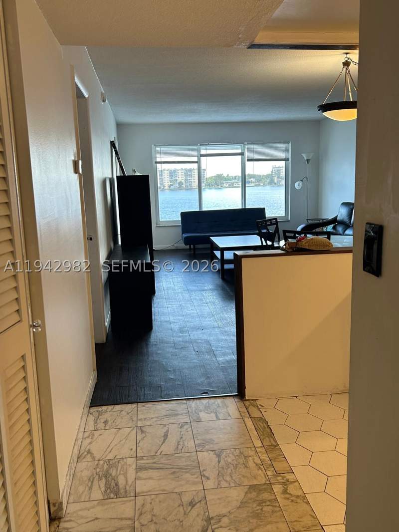 1 bedroom Condominium at 1150 NE 191st St 45, Riviera Condominium Apts, Miami — photo 3