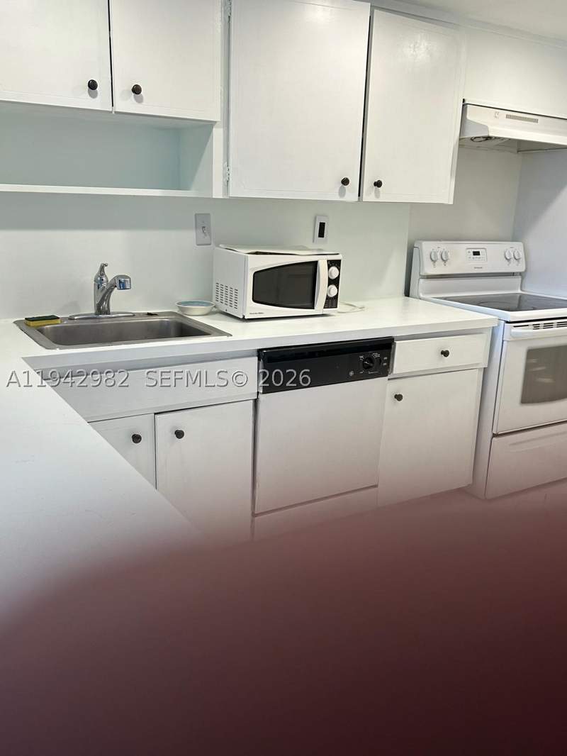 1 bedroom Condominium at 1150 NE 191st St 45, Riviera Condominium Apts, Miami — photo 5