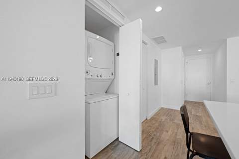 650 NE 32nd St 602, Miami FL - photo 13 of 25