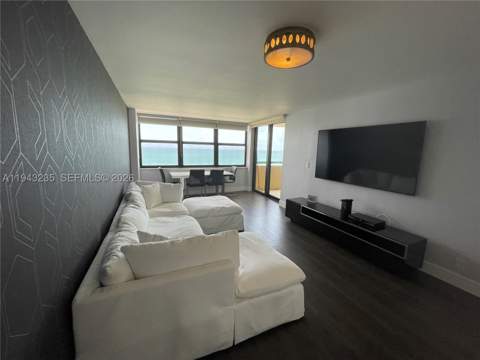 2555 Collins Ave 1409, Miami Beach FL - photo 11 of 49