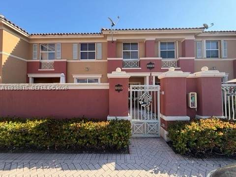 2 bedroom Condominium at 6015 NW 116th Pl 465, The Gates At Doral Isles, Doral — photo 2