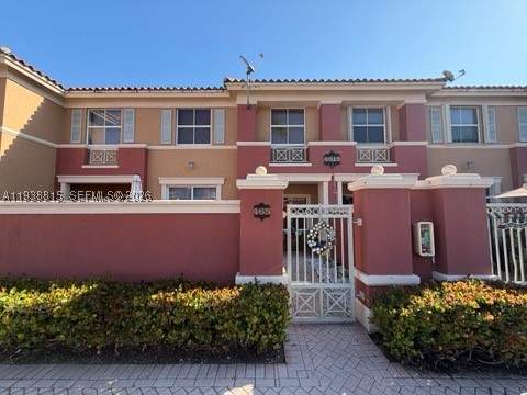 2 bedroom Condominium at 6015 NW 116th Pl 465, The Gates At Doral Isles, Doral — photo 4