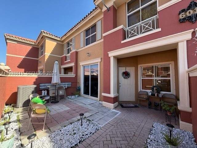 2 bedroom Condominium at 6015 NW 116th Pl 465, The Gates At Doral Isles, Doral — photo 5