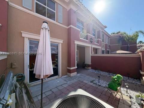 6015 NW 116th Pl 465, Doral FL - photo 8 of 10