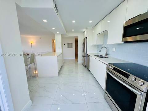 18041 Biscayne Blvd *Boat Slip & Unit* 1605, Aventura FL - photo 12 of 59