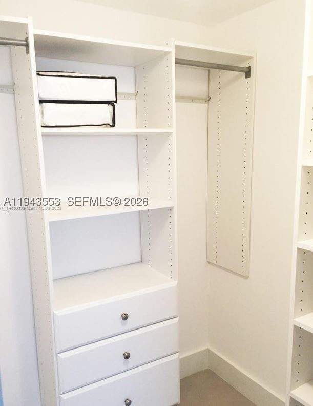 1 bedroom Condominium at 100 Lincoln Rd 426, The Decoplage Condo, Miami Beach — photo 5