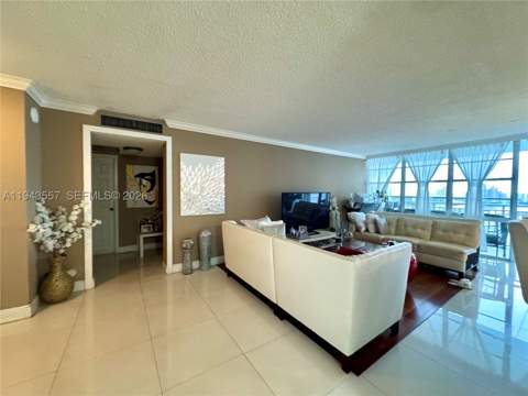 301 174th St 2201, Sunny Isles Beach FL - photo 16 of 19