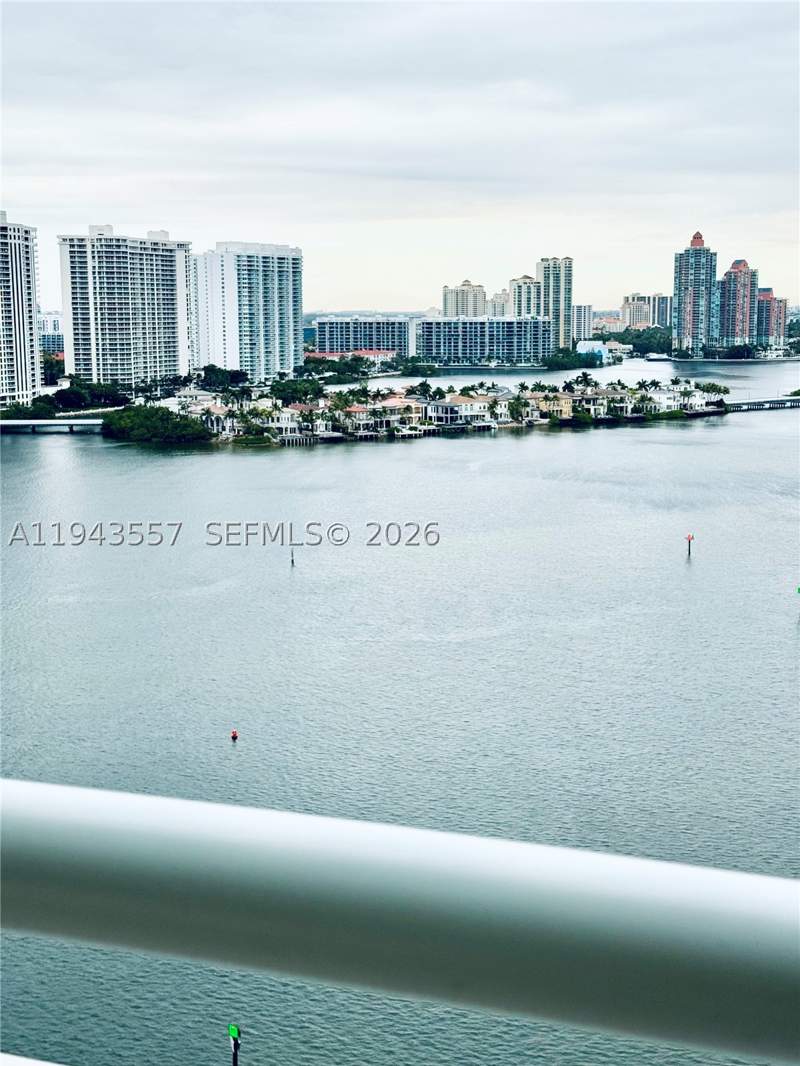 2 bedroom Condominium at 301 174th St 2201, Winston Towers 500 Condo, Sunny Isles Beach — photo 2