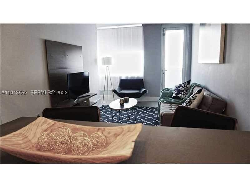 1 bedroom Condominium at 100 Lincoln Rd 420, The Decoplage Condo, Miami Beach — photo 5
