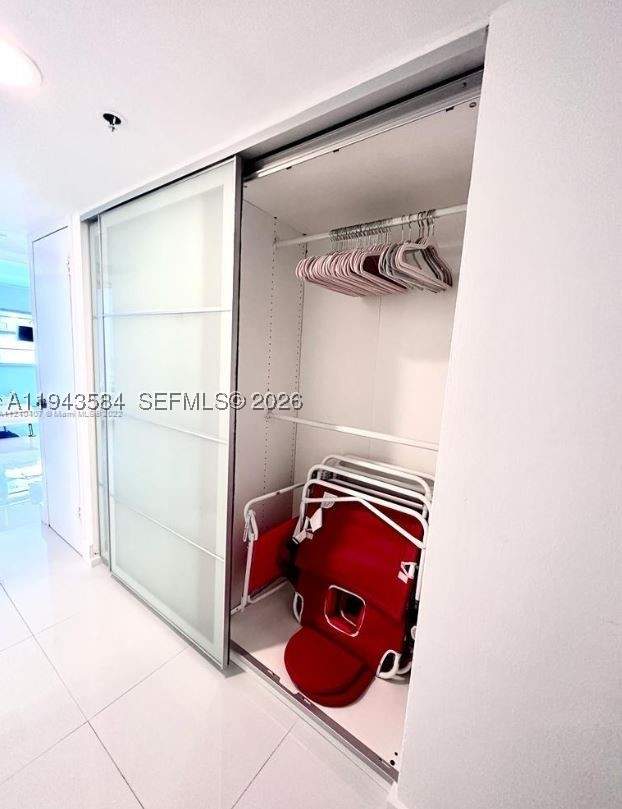 1 bedroom Condominium at 100 Lincoln Rd 526, The Decoplage Condo, Miami Beach — photo 3