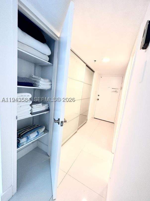 1 bedroom Condominium at 100 Lincoln Rd 526, The Decoplage Condo, Miami Beach — photo 5