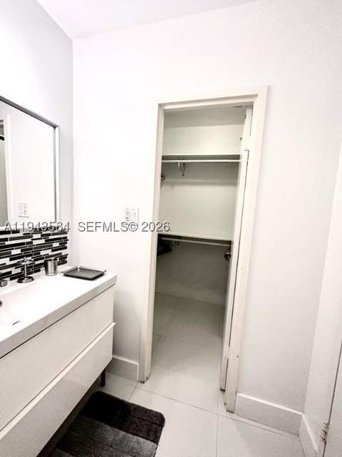 100 Lincoln Rd 526, Miami Beach FL - photo 7 of 30