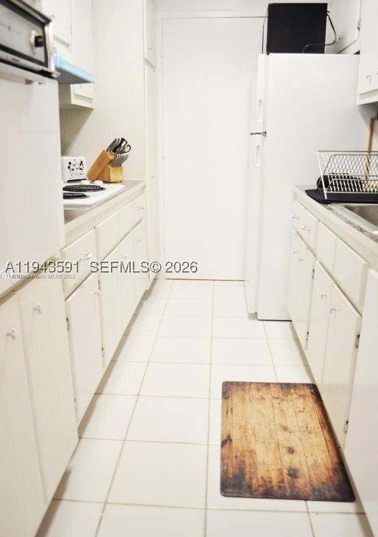 1 bedroom Condominium at 100 Lincoln Rd 522, The Decoplage Condo, Miami Beach — photo 2