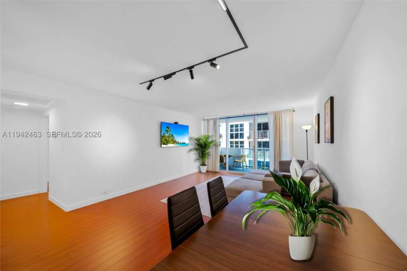 1 bedroom Condominium at 1200 West Ave 422, Mirador 1200 Condo, Miami Beach — photo 3