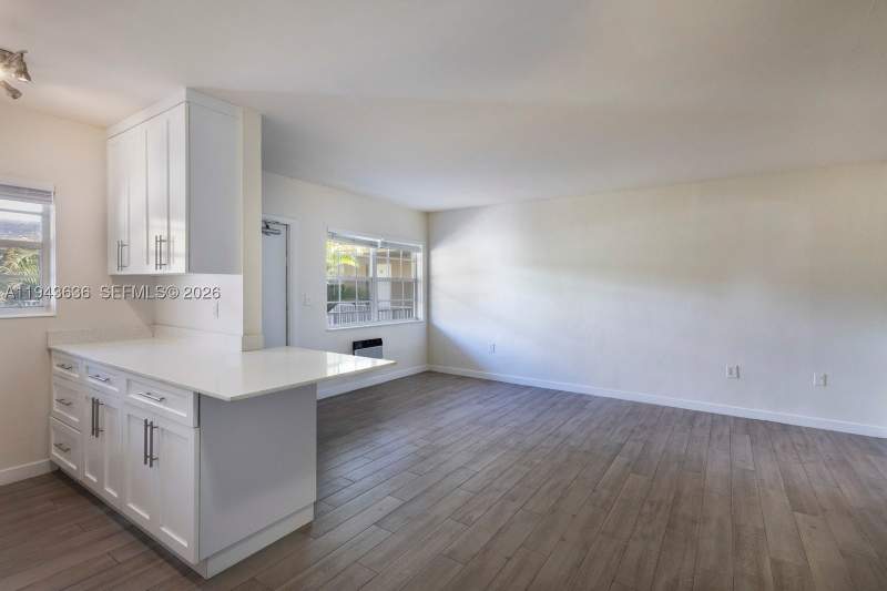 1 bedroom Condominium at 6511 Santona St C18, Santona Condo, Coral Gables — photo 3